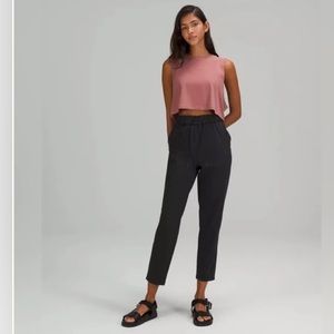 Lululemon Women’s On the Fly Pant Size 12